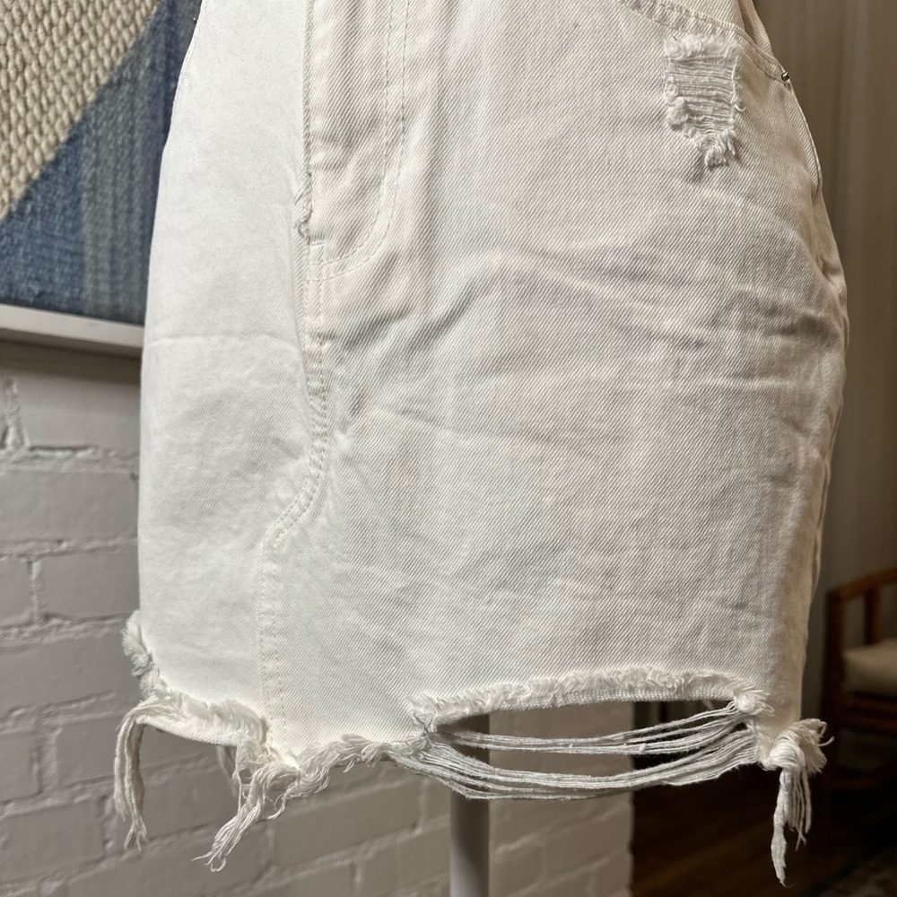 Forever 21 White Denim Distressed Edge Mini Skirt - Picture 6 of 14